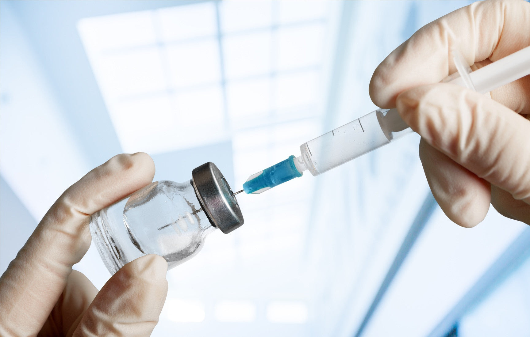 LA VACCINATION TUE-T-ELLE VOTRE ANIMAL À PETIT FEU ?